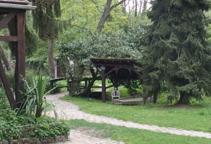 ペンション Le Studio De La Bergerie