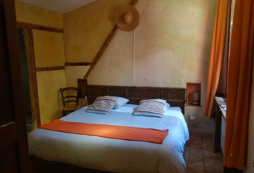 ベッドアンドブレックファースト Le Clos Des Collines. Chambre D Hôtes