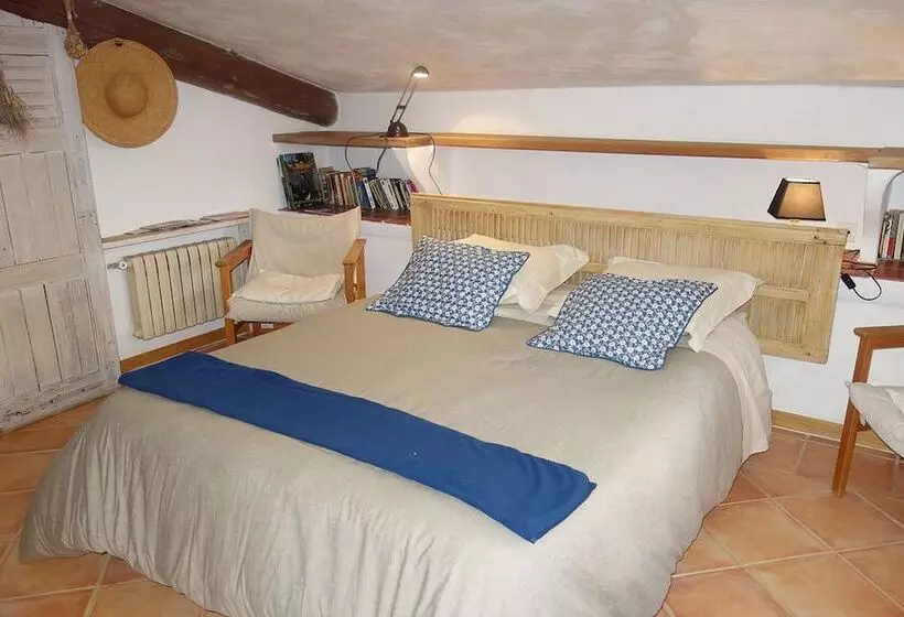 ベッドアンドブレックファースト Le Clos Des Collines. Chambre D Hôtes