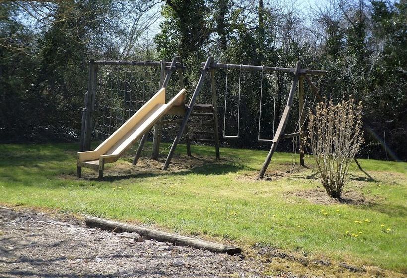 Gîte La Mijotière In A Rural Location