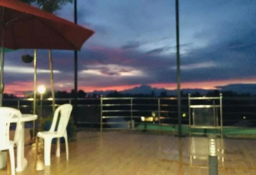 Hotelli Grand Star Guest House