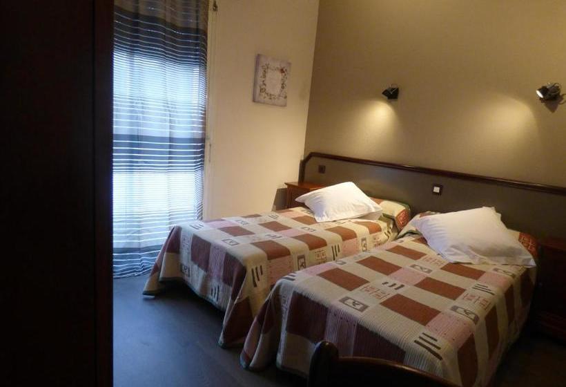 Отель Hôtel Restaurant Henry