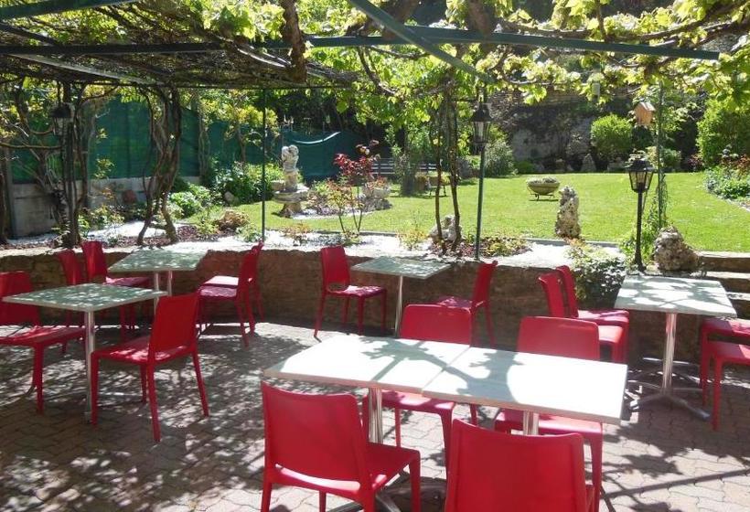 Отель Hôtel Restaurant Henry