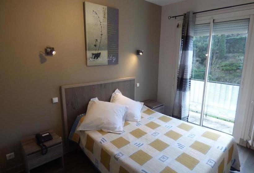 Отель Hôtel Restaurant Henry