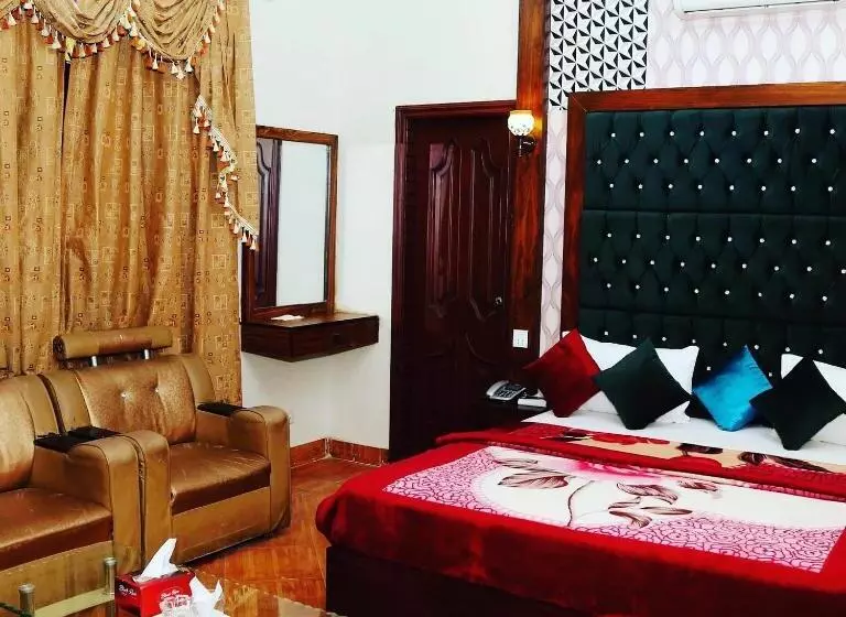 هتل Serena Palace