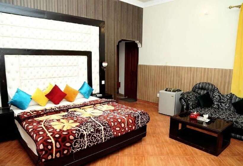 هتل Serena Palace