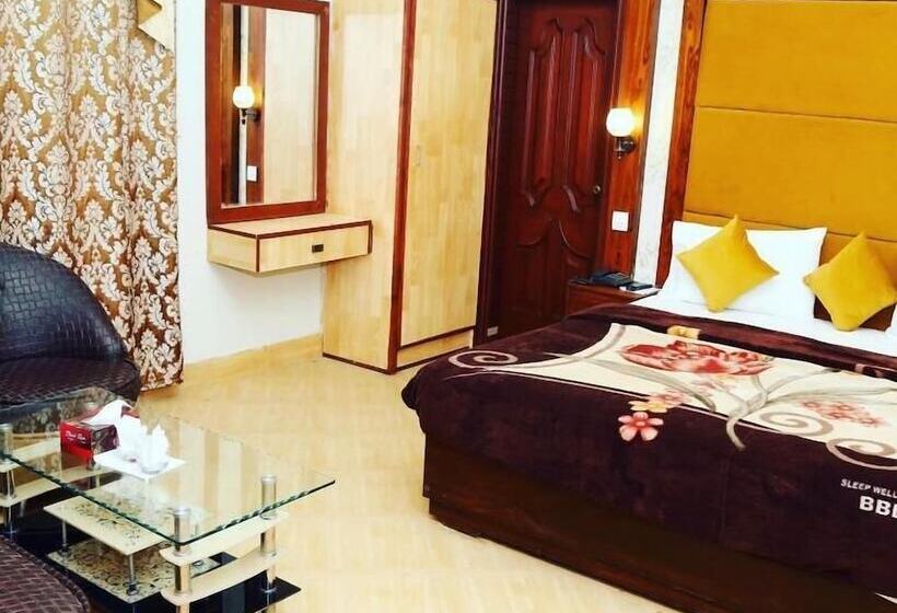 هتل Serena Palace