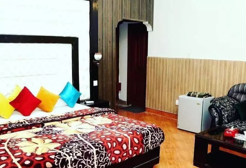 هتل Serena Palace