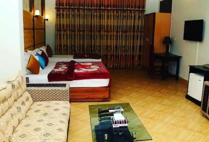 هتل Serena Palace