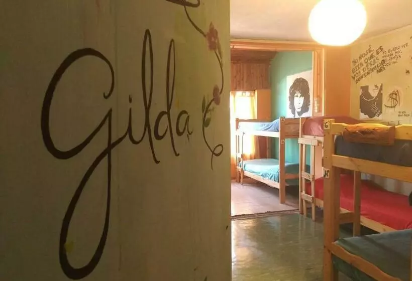 Majatalo Hostel La Casita Naranja