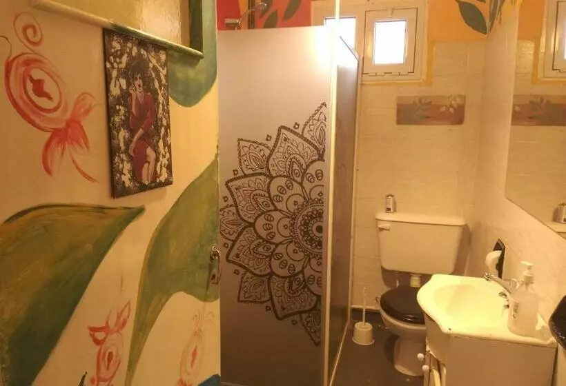 Majatalo Hostel La Casita Naranja