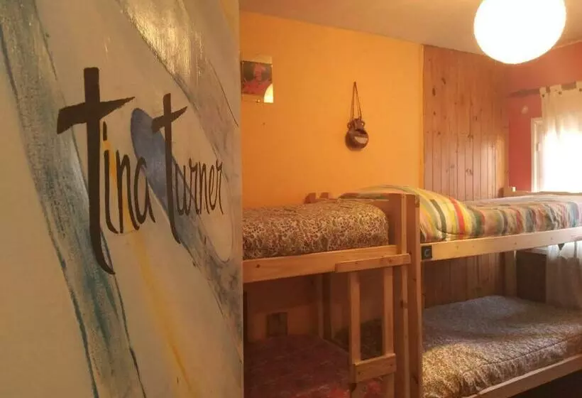 Majatalo Hostel La Casita Naranja