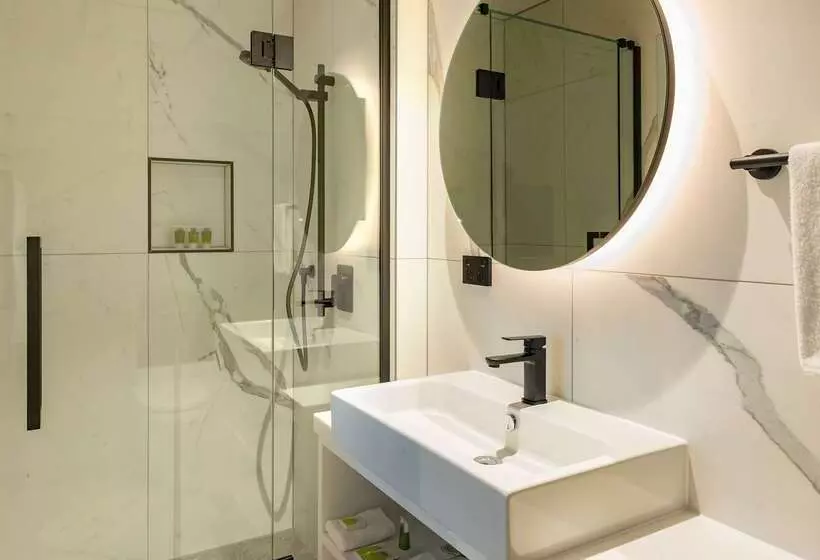 Отель Airedale Boutique Suites