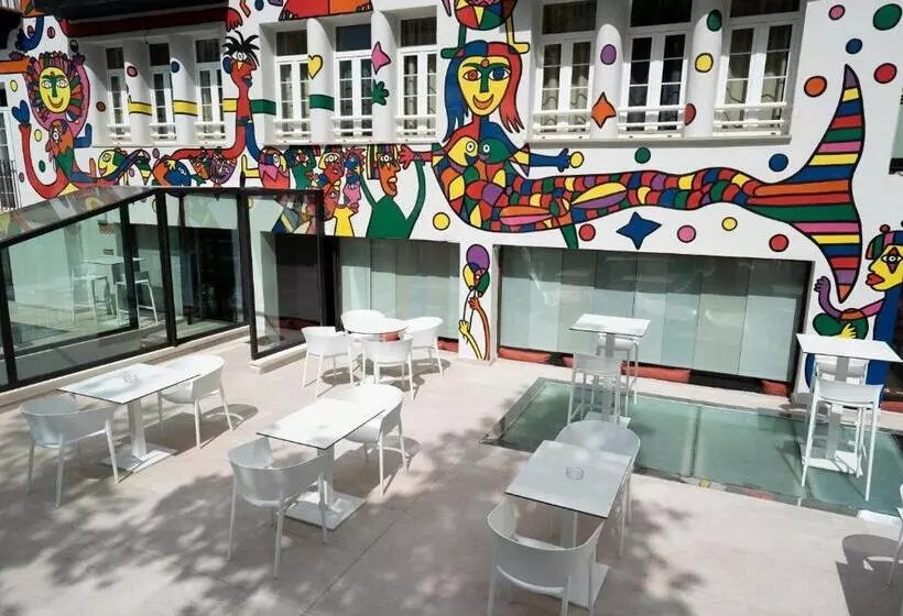 בית מלון כפרי Artmadams