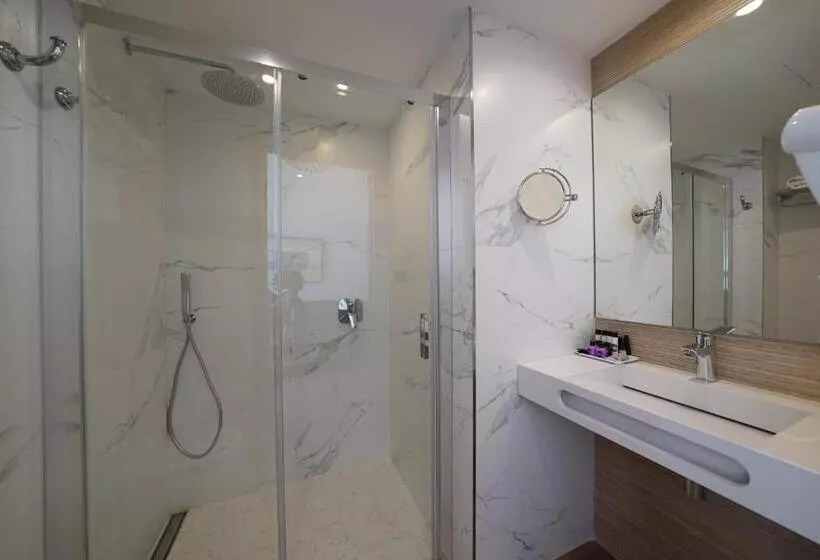 בית מלון כפרי Artmadams