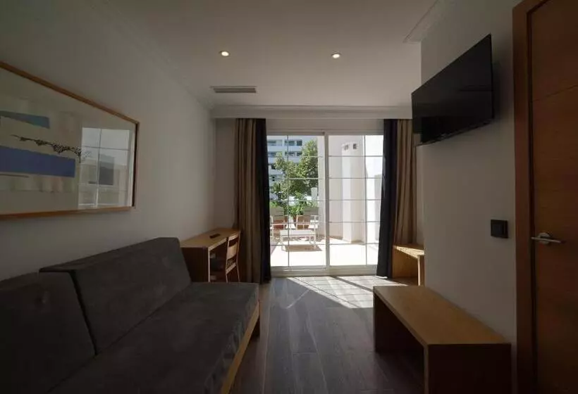 בית מלון כפרי Artmadams