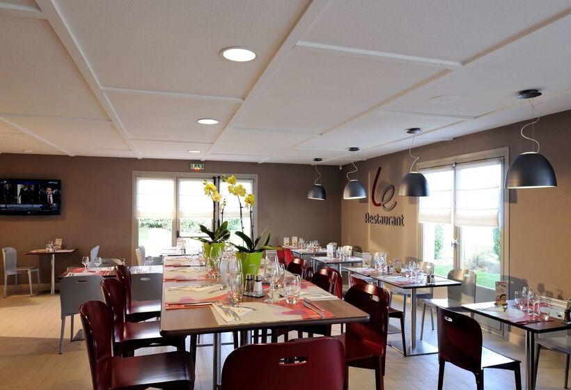 בית מלון כפרי Campanile Château Thierry