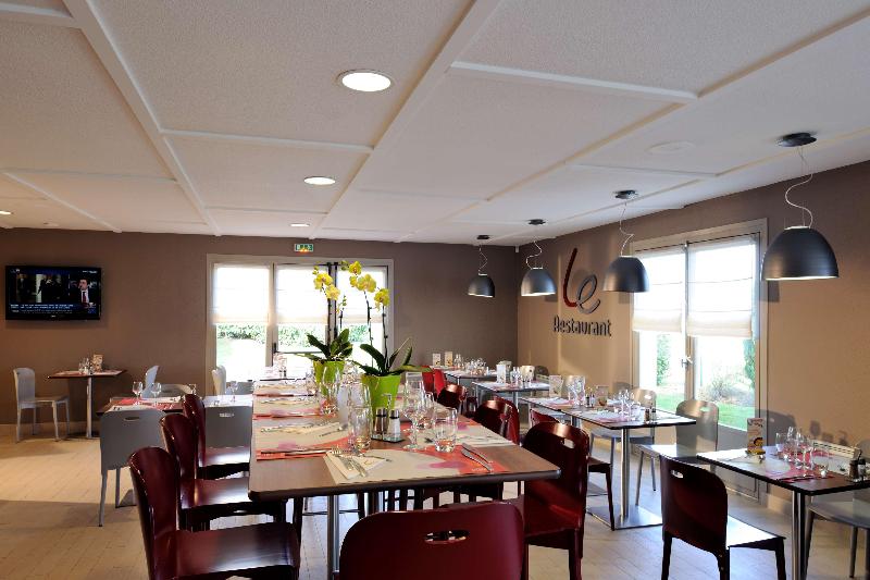 בית מלון כפרי Campanile Château Thierry