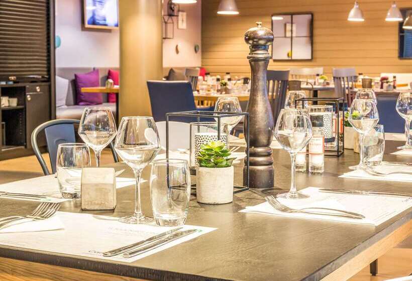 Hotel Campanile Paris Ouest Pont De Suresnes
