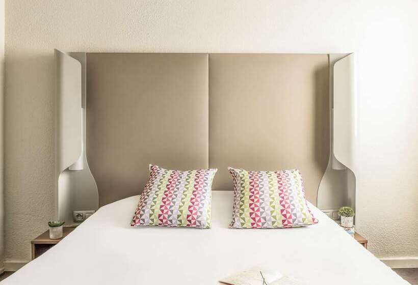 Hotel Campanile Paris Ouest Pont De Suresnes