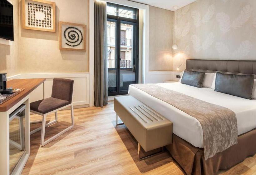 فندق Catalonia Puerta Del Sol