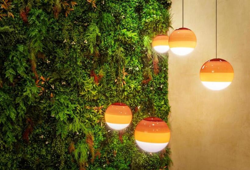 فندق Catalonia Puerta Del Sol