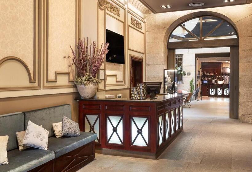 فندق Catalonia Puerta Del Sol