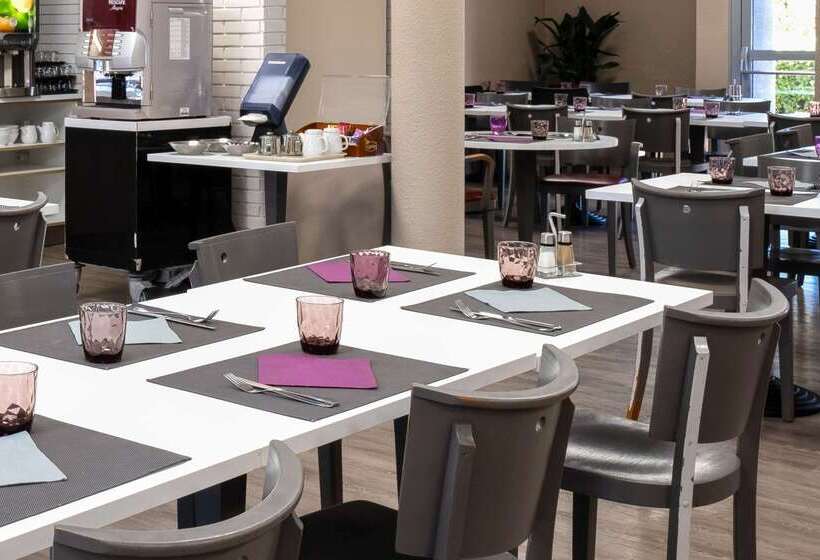 Comfort Hotel Aeroport Lyon St Exupery