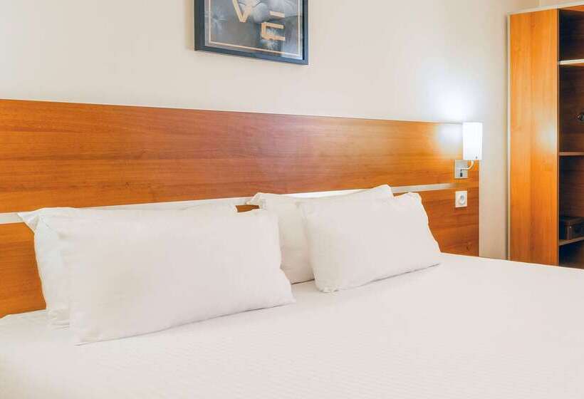 Comfort Hotel Aeroport Lyon St Exupery