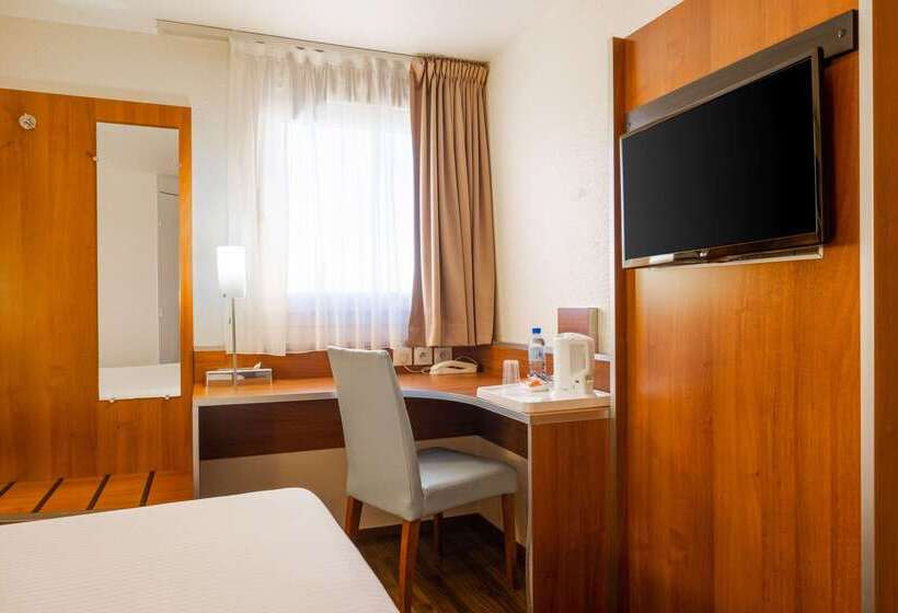 Comfort Hotel Aeroport Lyon St Exupery