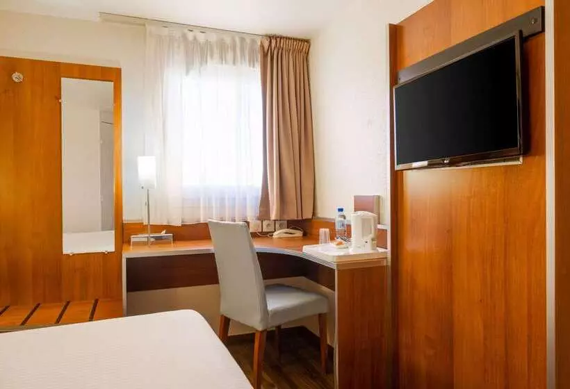 Comfort Hotel Aeroport Lyon St Exupery