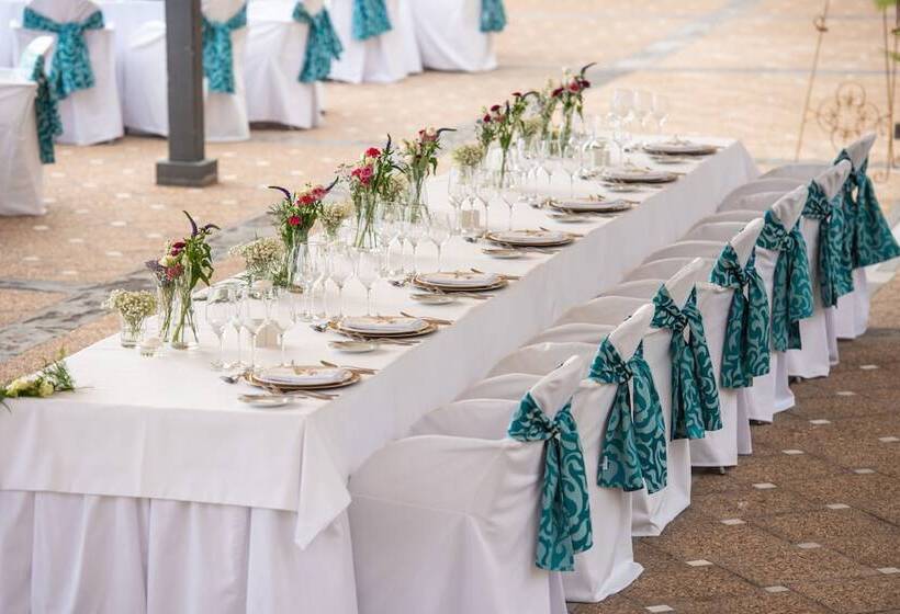 Hotel Gf Gran Costa Adeje