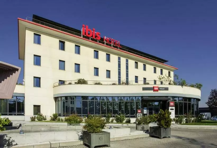Отель Ibis Valladolid