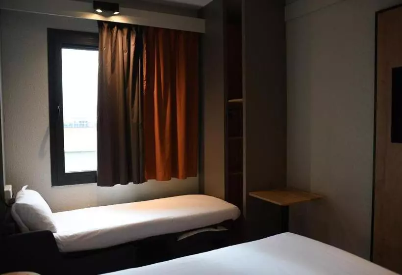 Отель Ibis Valladolid