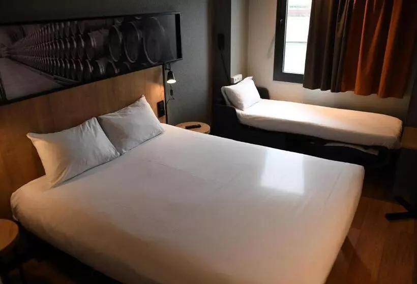 Отель Ibis Valladolid