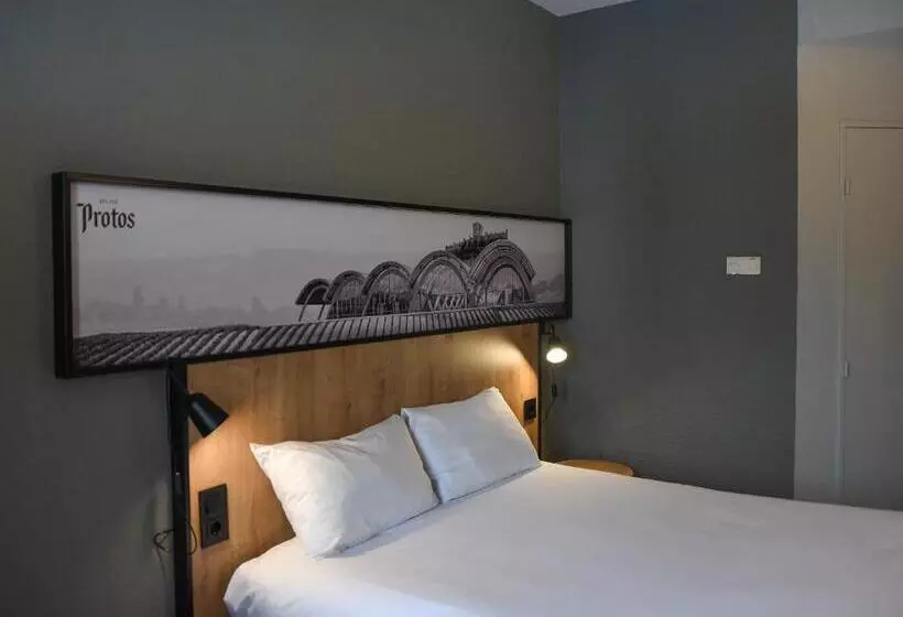 Отель Ibis Valladolid
