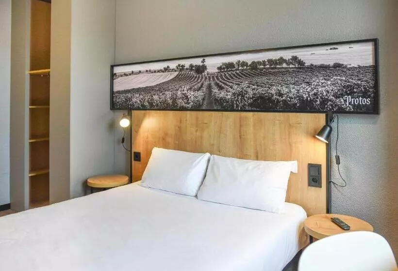 Отель Ibis Valladolid