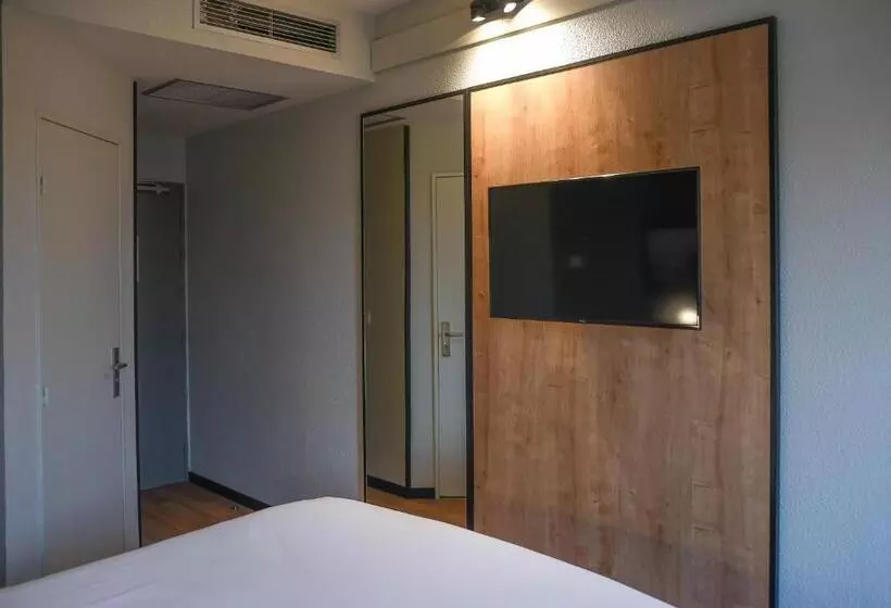 Отель Ibis Valladolid