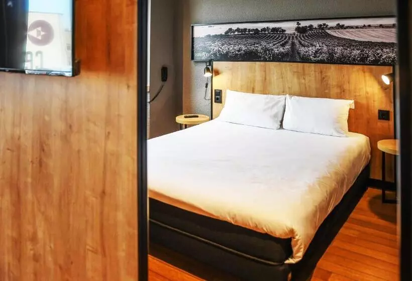 Отель Ibis Valladolid