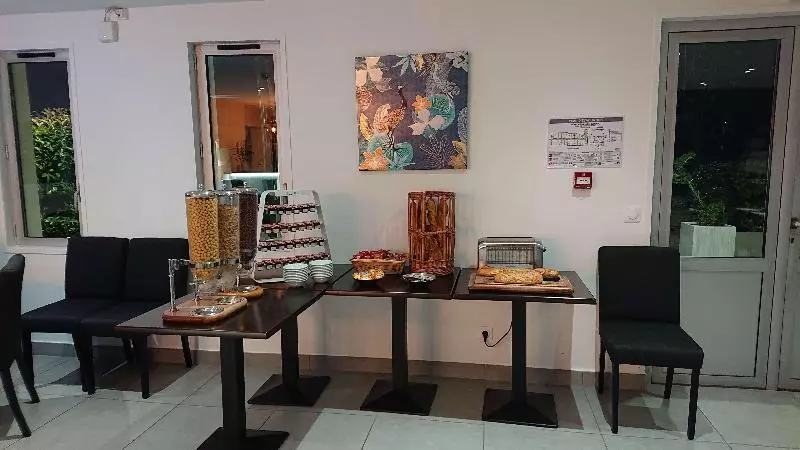 בית מלון כפרי Kyriad Direct Bron Lyon Eurexpo