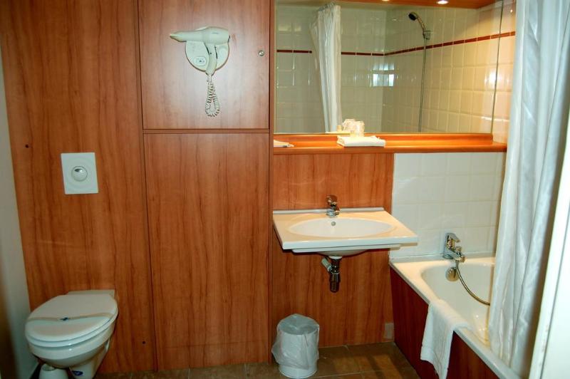 هتل Kyriad Direct Bron Lyon Eurexpo