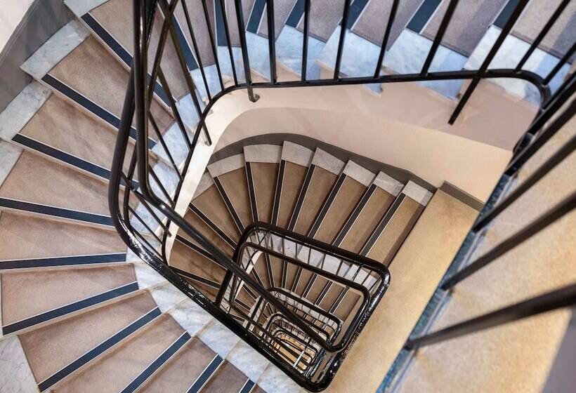 هتل Mercure Nice Centre Grimaldi