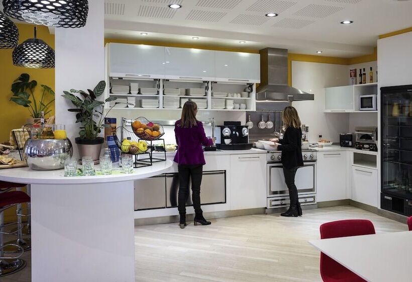 هتل Mercure Nice Centre Grimaldi