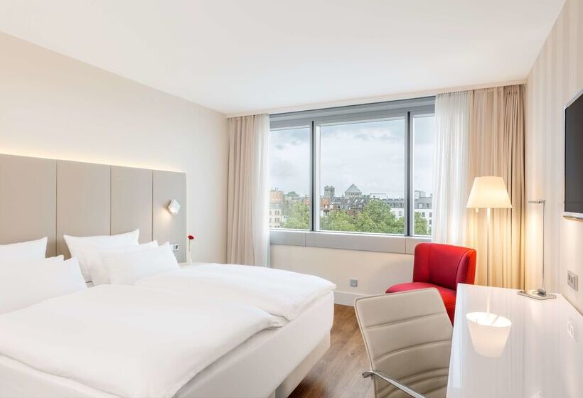 هتل NH Collection Koln Mediapark