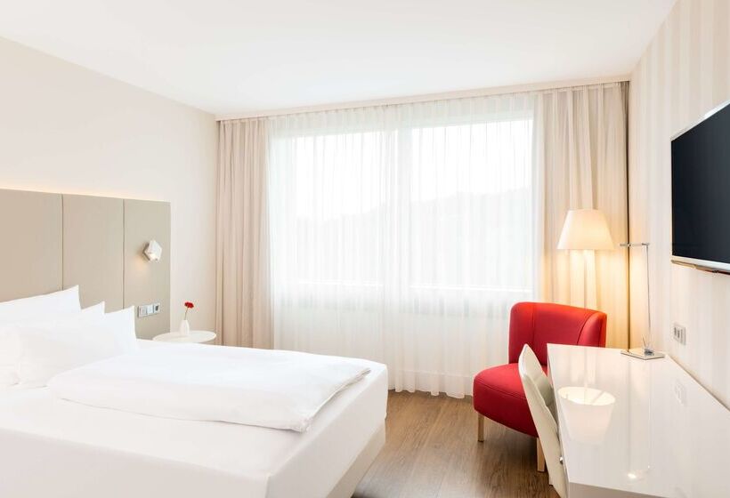 هتل NH Collection Koln Mediapark