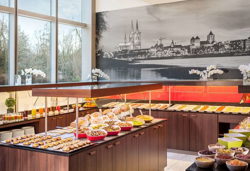 هتل NH Collection Koln Mediapark