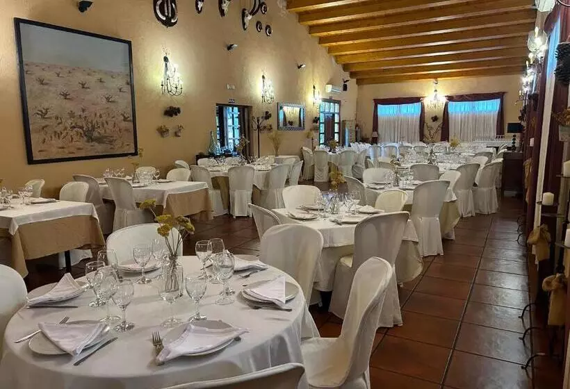 Сельский отель El Castrejon