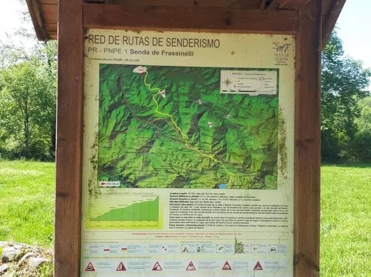 Сельский отель Entremontes