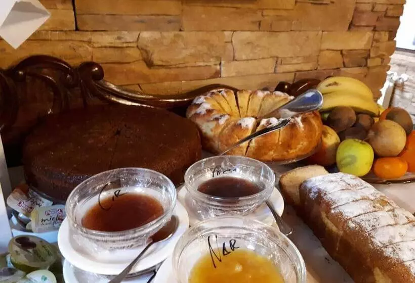 Сельский отель Entremontes