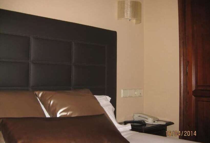 田舎風ホテル Entremontes